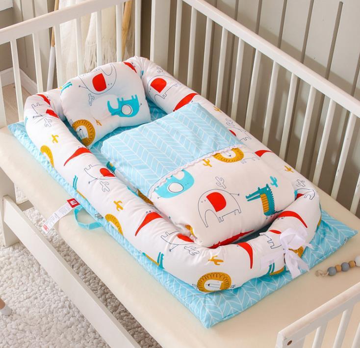 Portable baby crib
