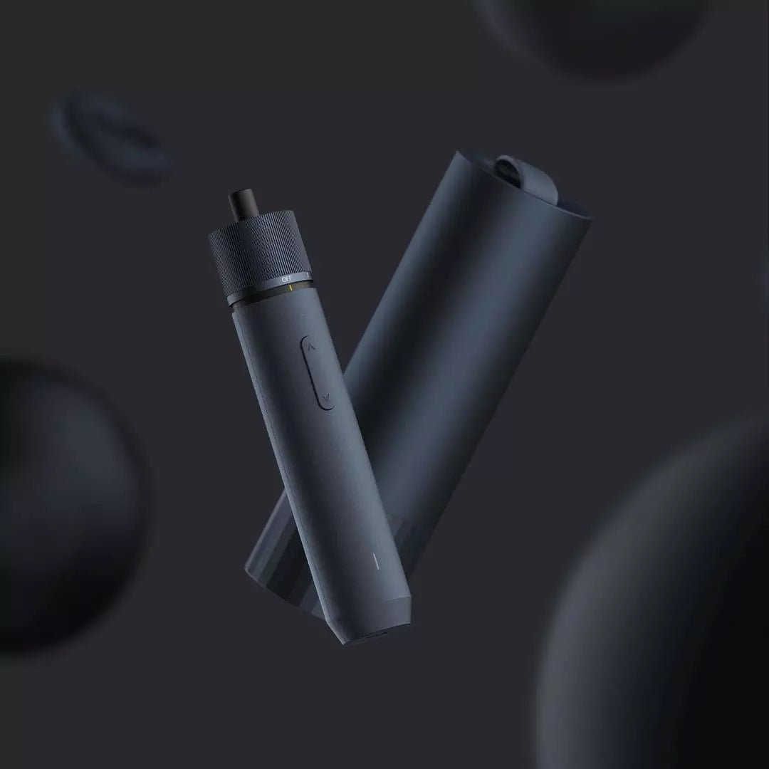 Small cordless screwdriver