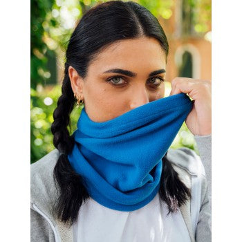 Face pullover scarf