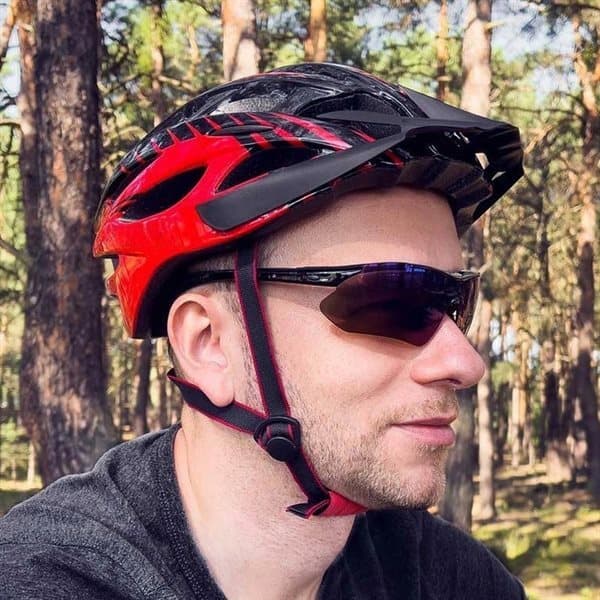 Cycling glasses