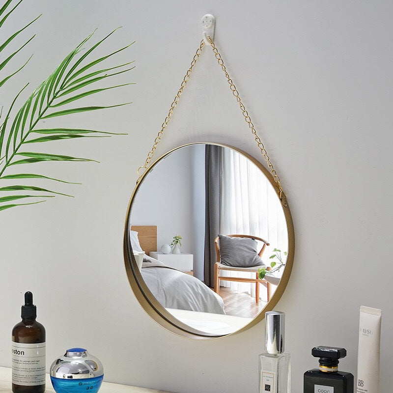 Round hanging mirror