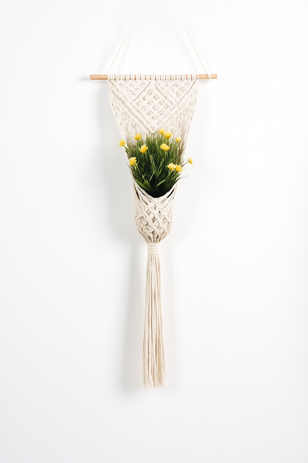 Handmade woven net basket for flowers