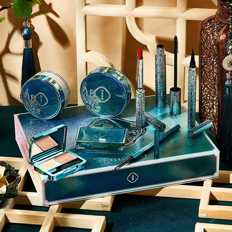 Exclusive luxury beauty makeup set