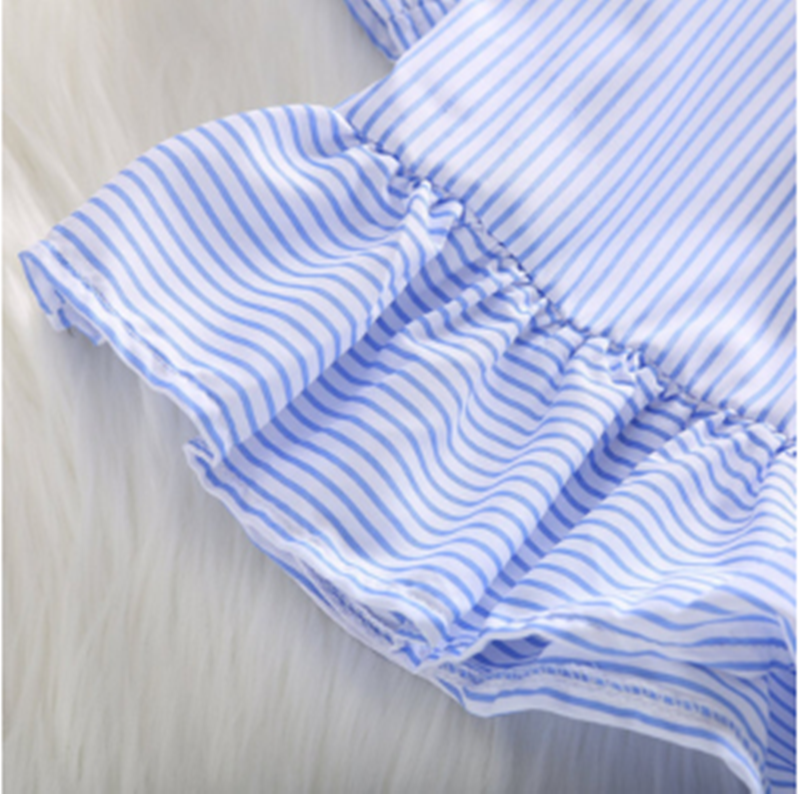 Girl Boutique Jeans Takeaway Kit Striped Top Ripped Girl jeans