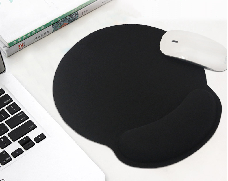 Wrist rest pad with anti slip gel