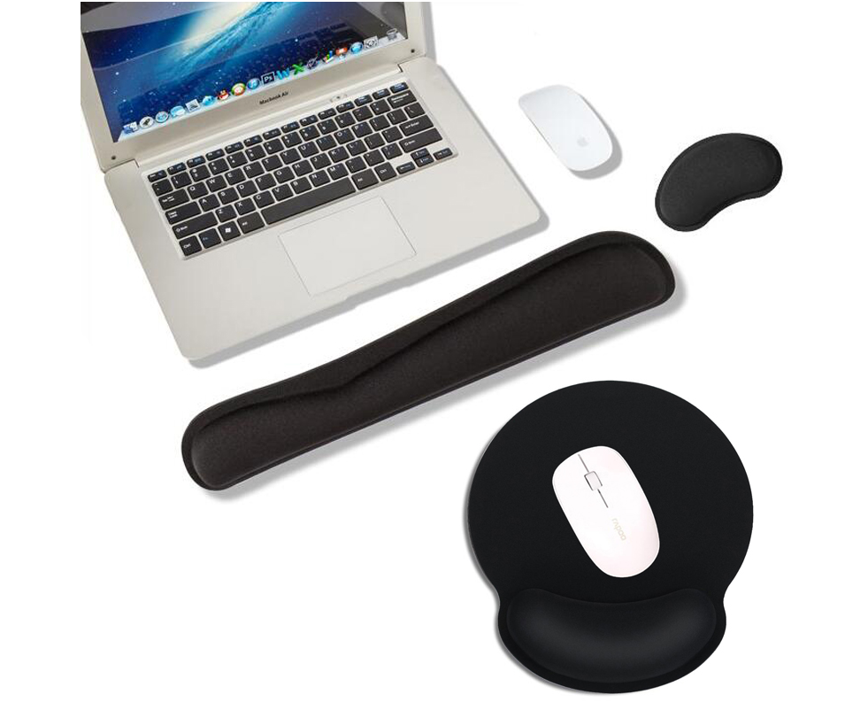 Wrist rest pad with anti slip gel