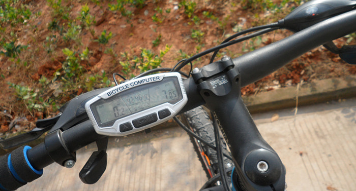 Mountain bike speedometer
