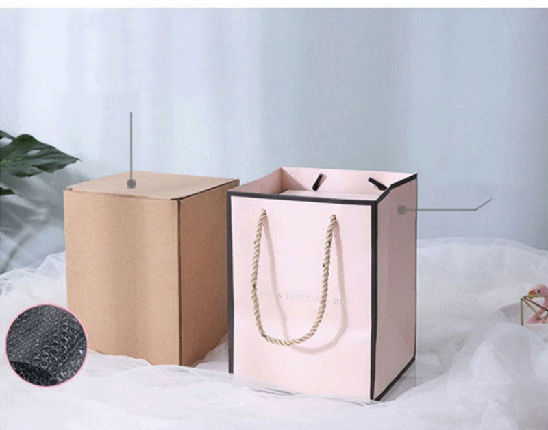 Decorated gift box with necklace