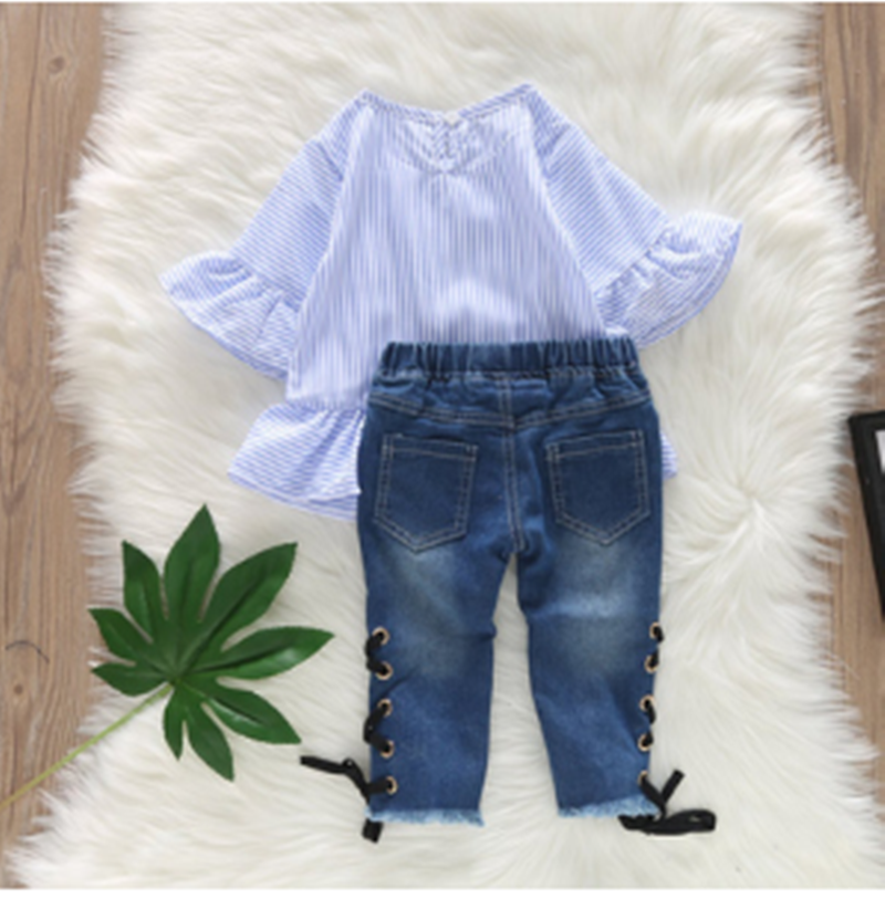 Girl Boutique Jeans Takeaway Kit Striped Top Ripped Girl jeans