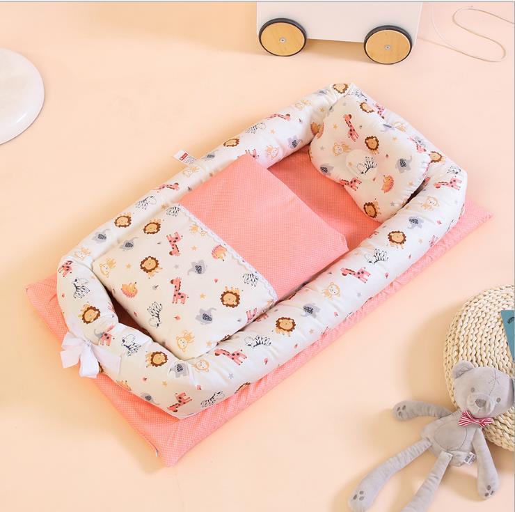 Portable baby crib