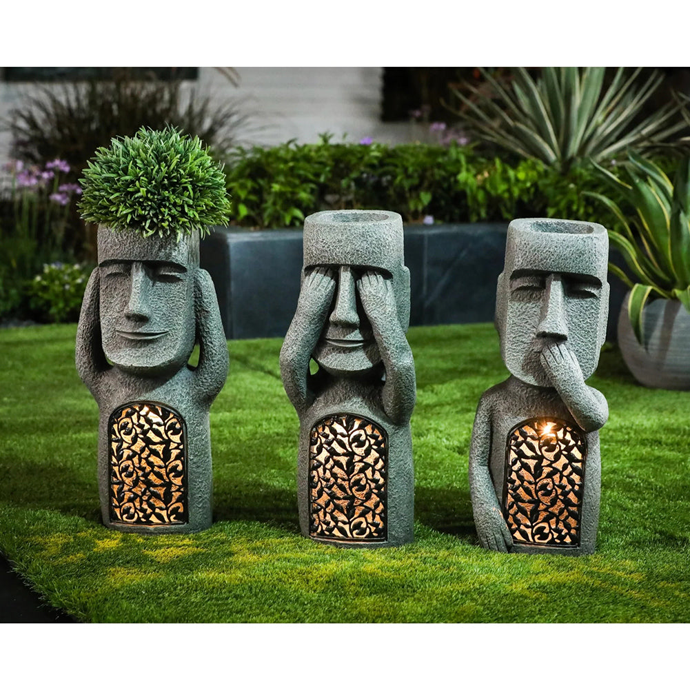 Garden decoration Moai statues