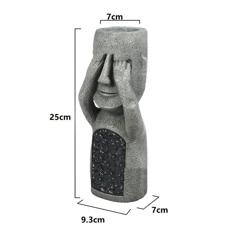 Garden decoration Moai statues