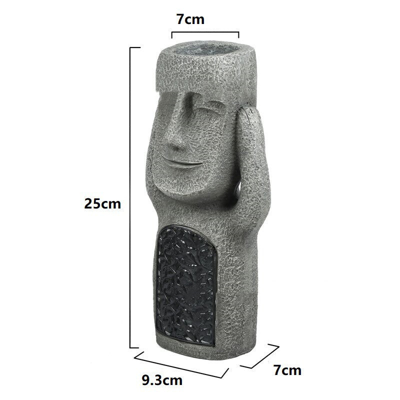 Garden decoration Moai statues