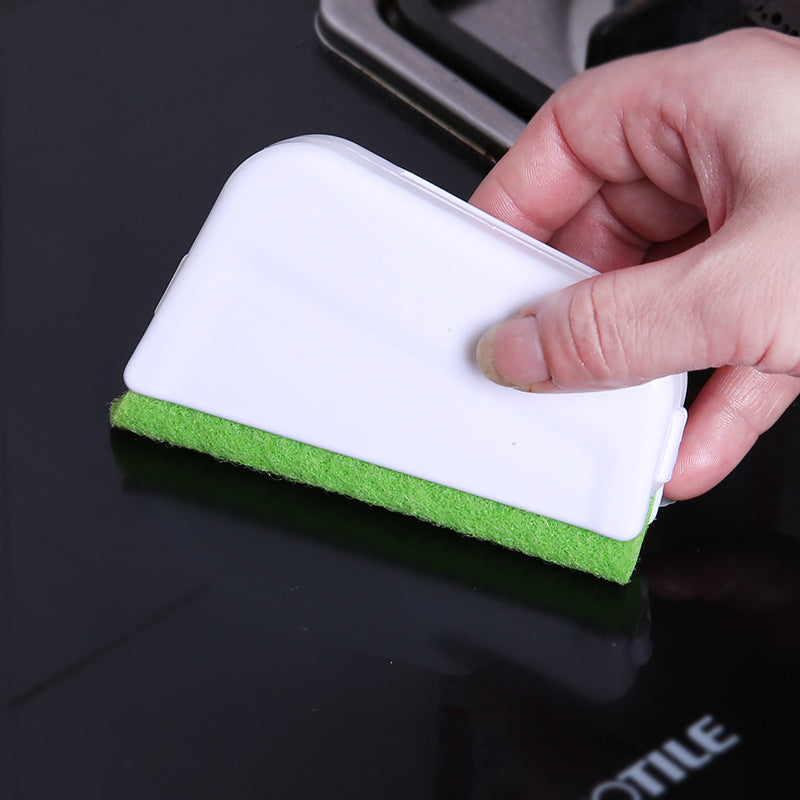 Gap brush for cleaning window grooves