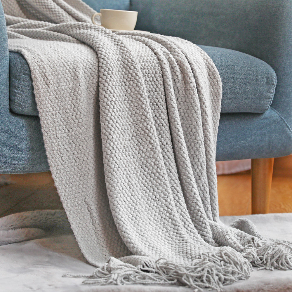 Knitted warm blankets