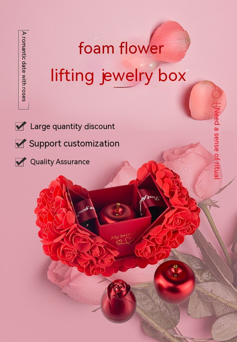 Rose heart gift box with necklace