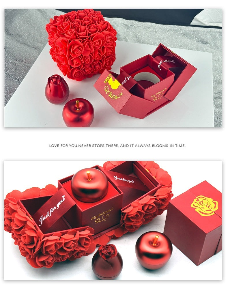 Rose heart gift box with necklace