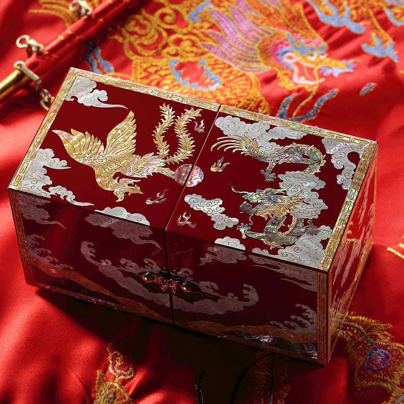 Jewelry organizer box