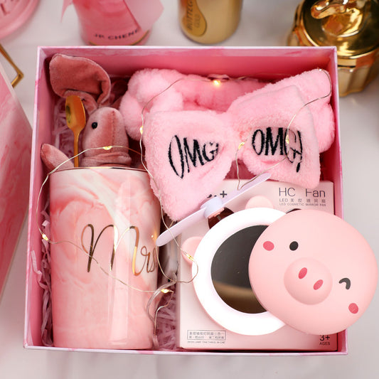 Sweet pink birthday gift box for daughter