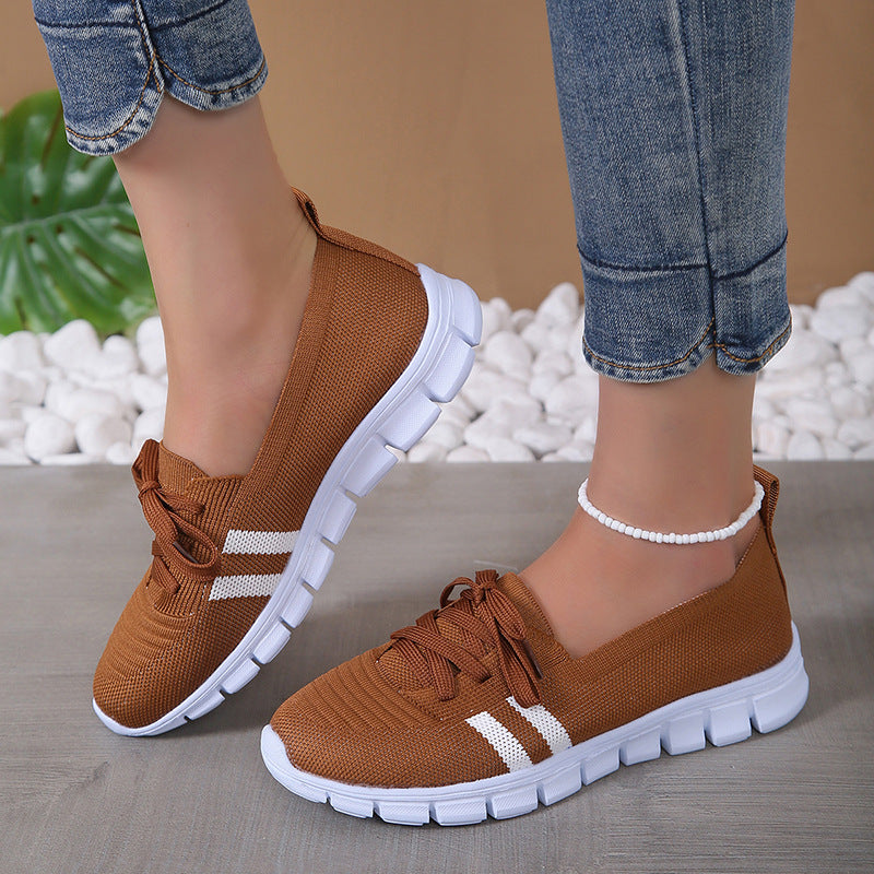 Walking sneakers for women