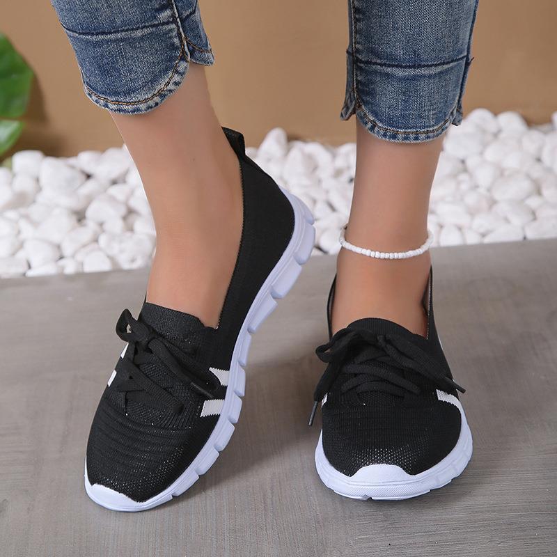 Walking sneakers for women