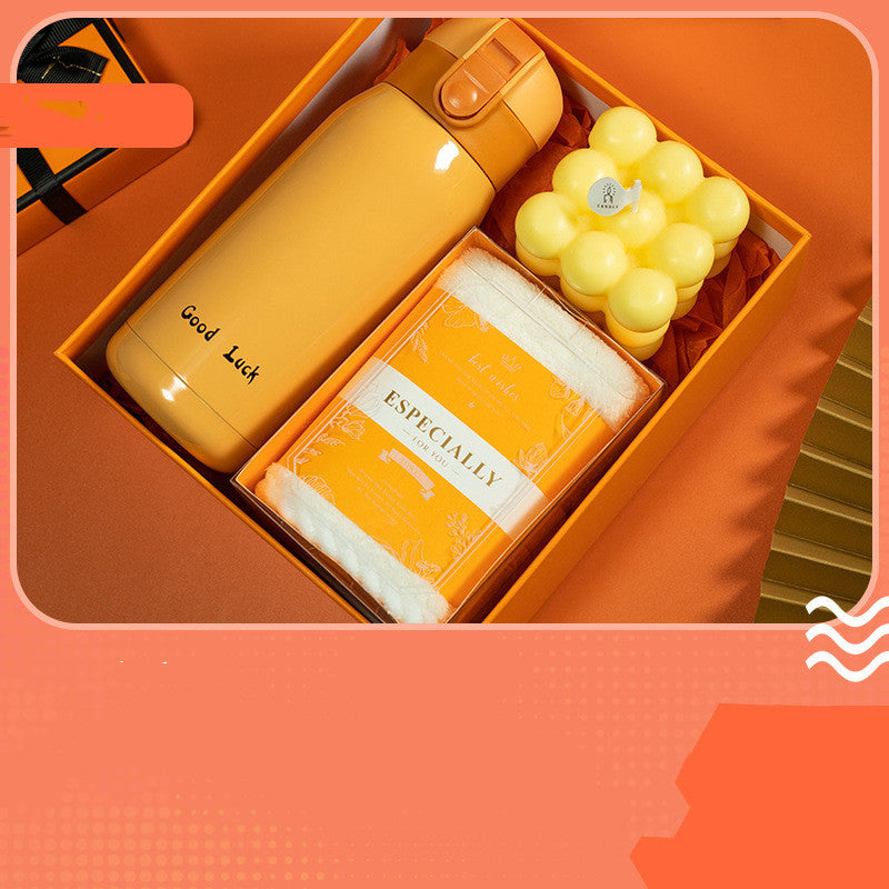 Premium gift set for newly married couple