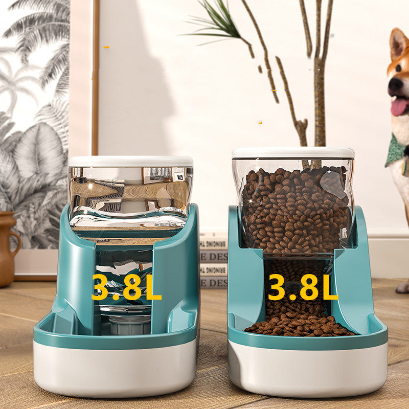Pet feeding dispenser