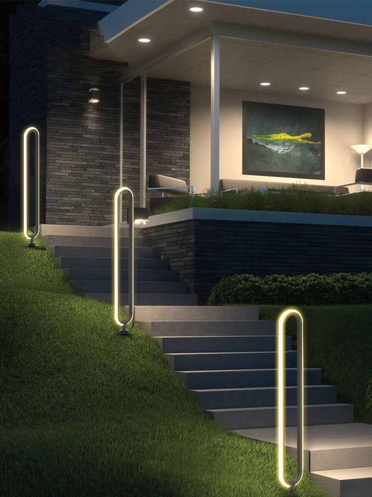 Solar lawn light