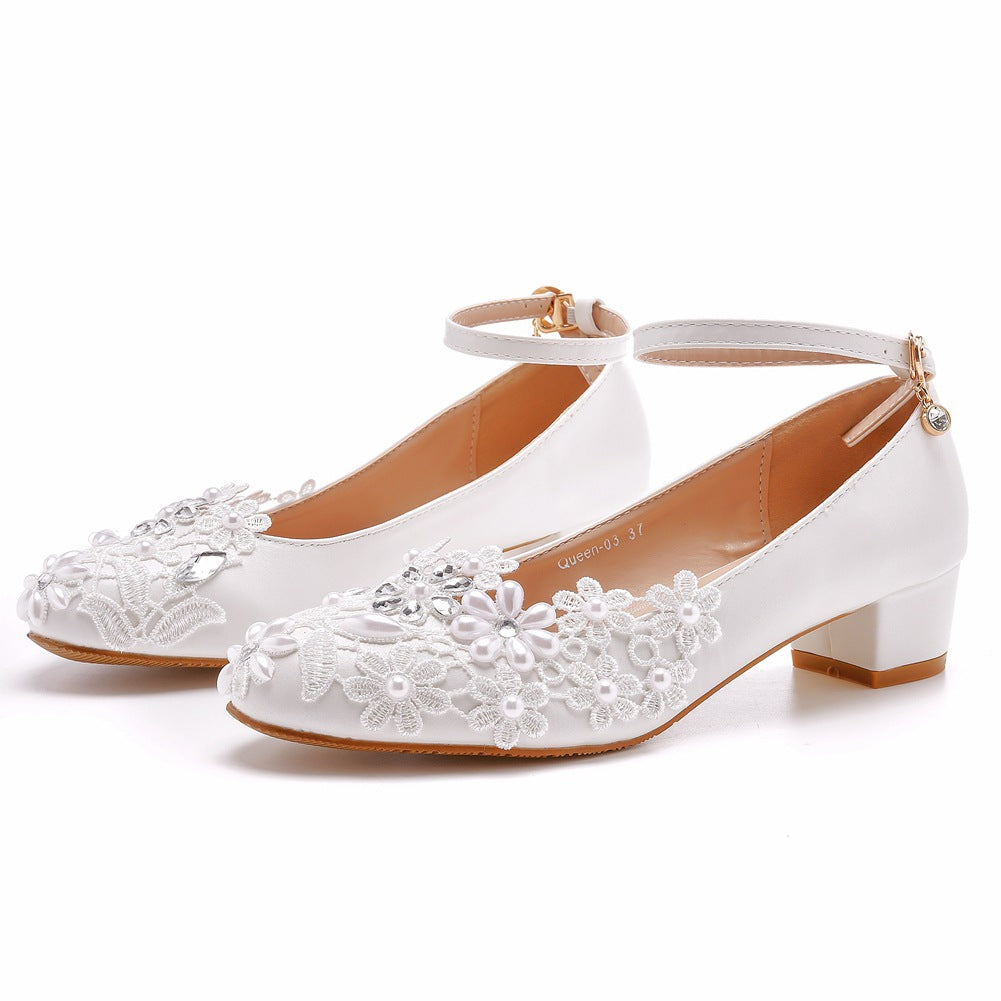 Bridal lace shoes