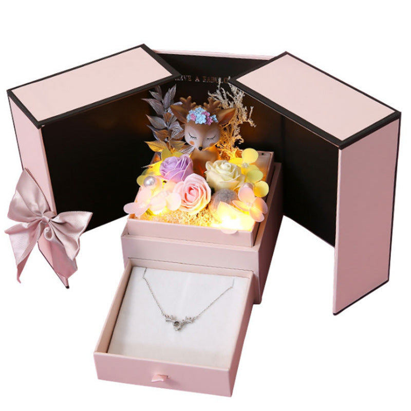 Decorated gift box with necklace