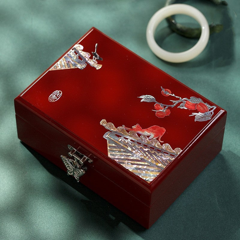Jewelry organizer box