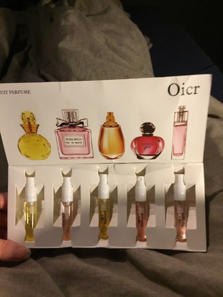 Travel perfume spray set
