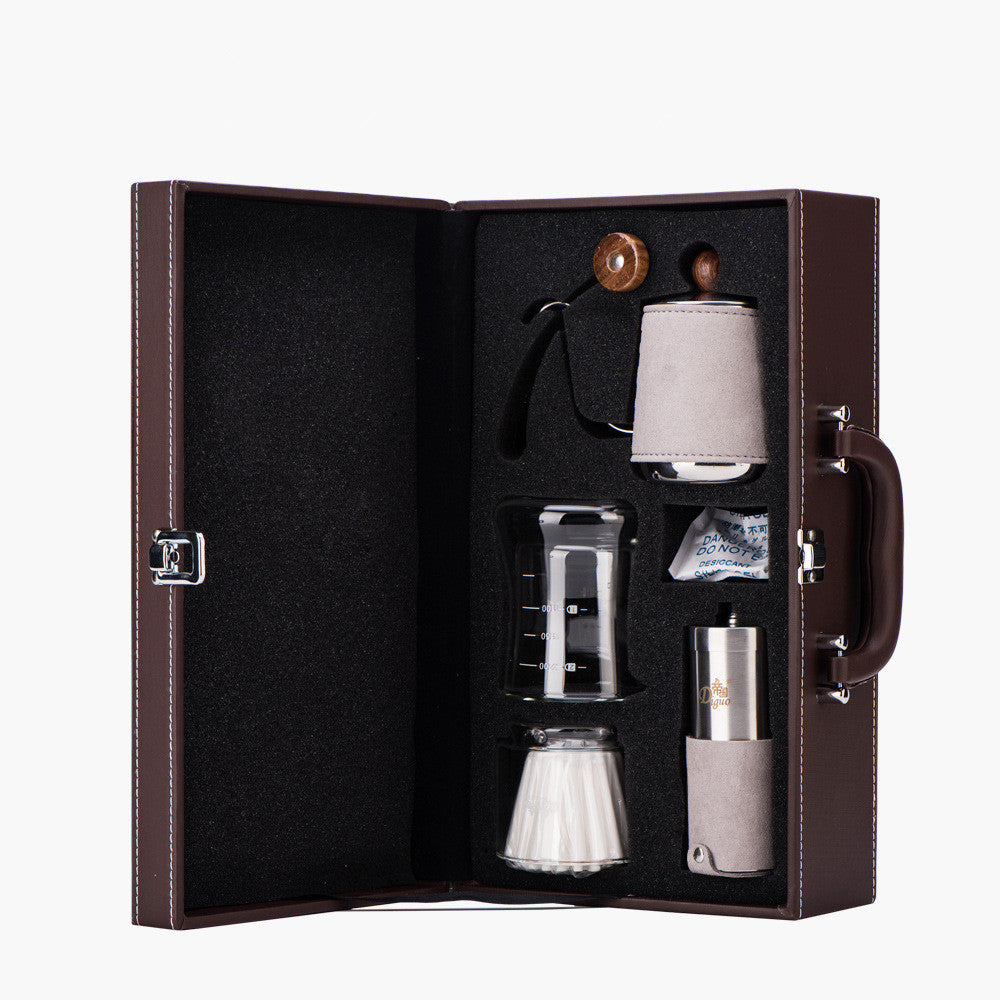 Portable coffee hand brew pot for travel
