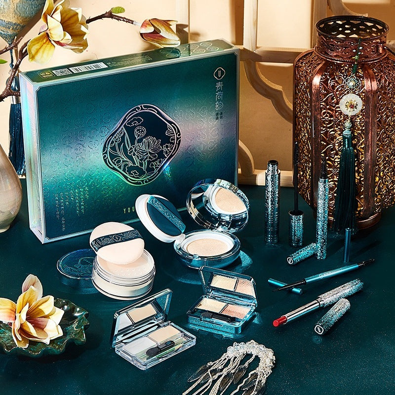 Exclusive luxury beauty makeup set
