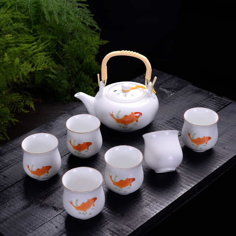 Large-capacity teapot with tea cups set