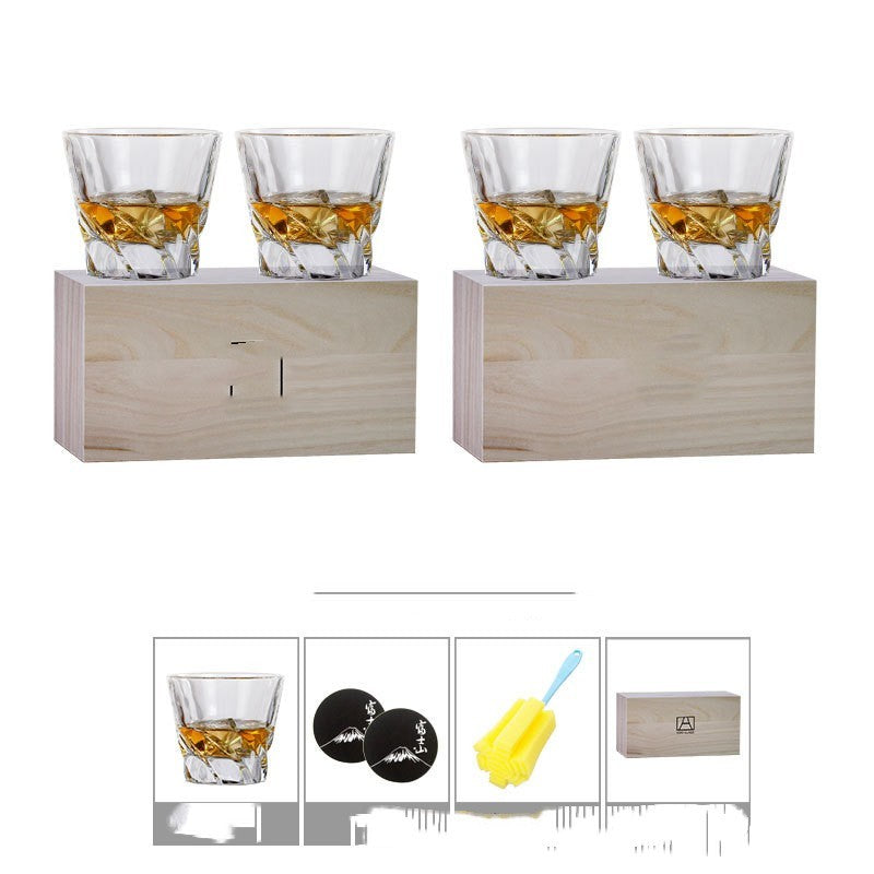 Whiskey glass set in wooden box