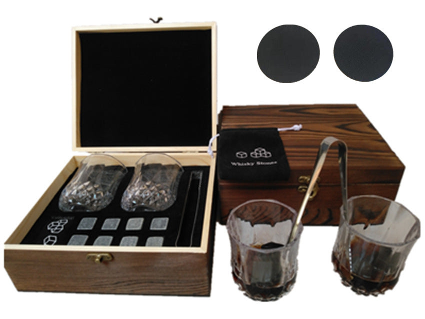Whiskey glass gift set