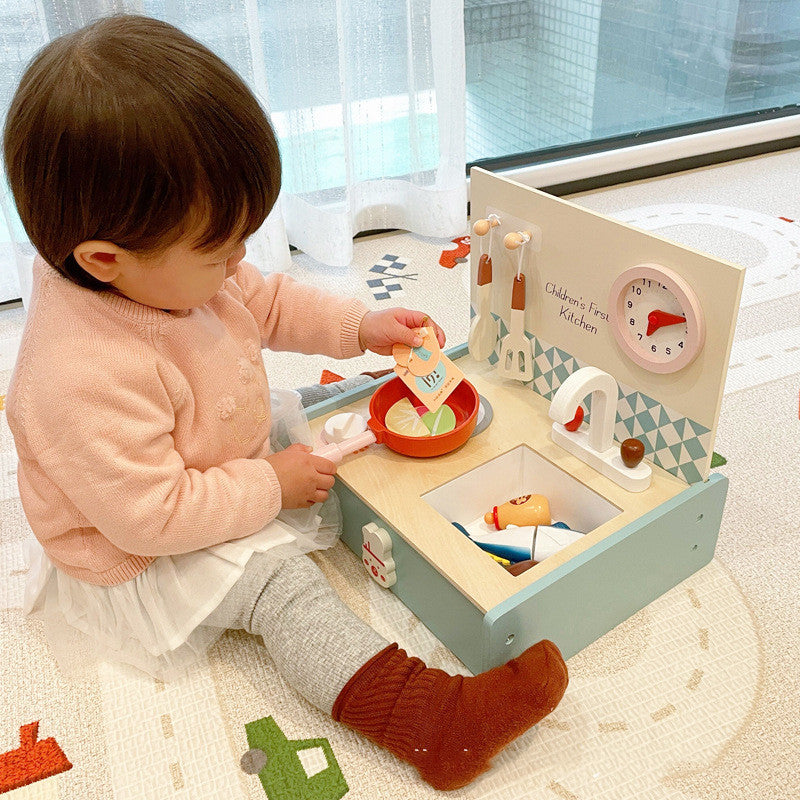 Wooden kids kitchen play set