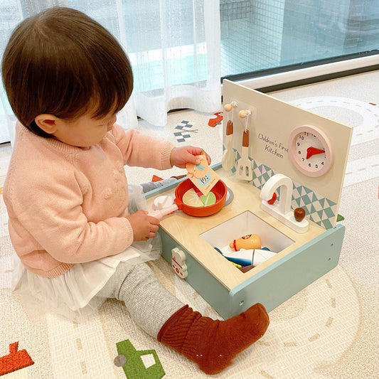 Wooden kids kitchen play set