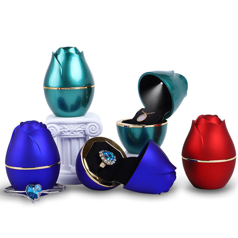 Rose shaped small jewelry box