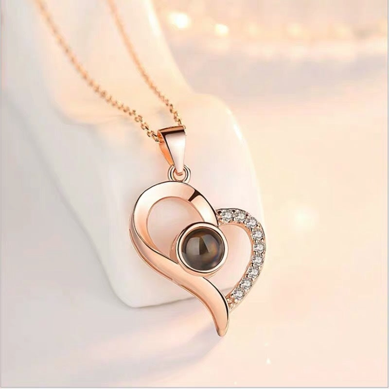 Decorated gift box with necklace