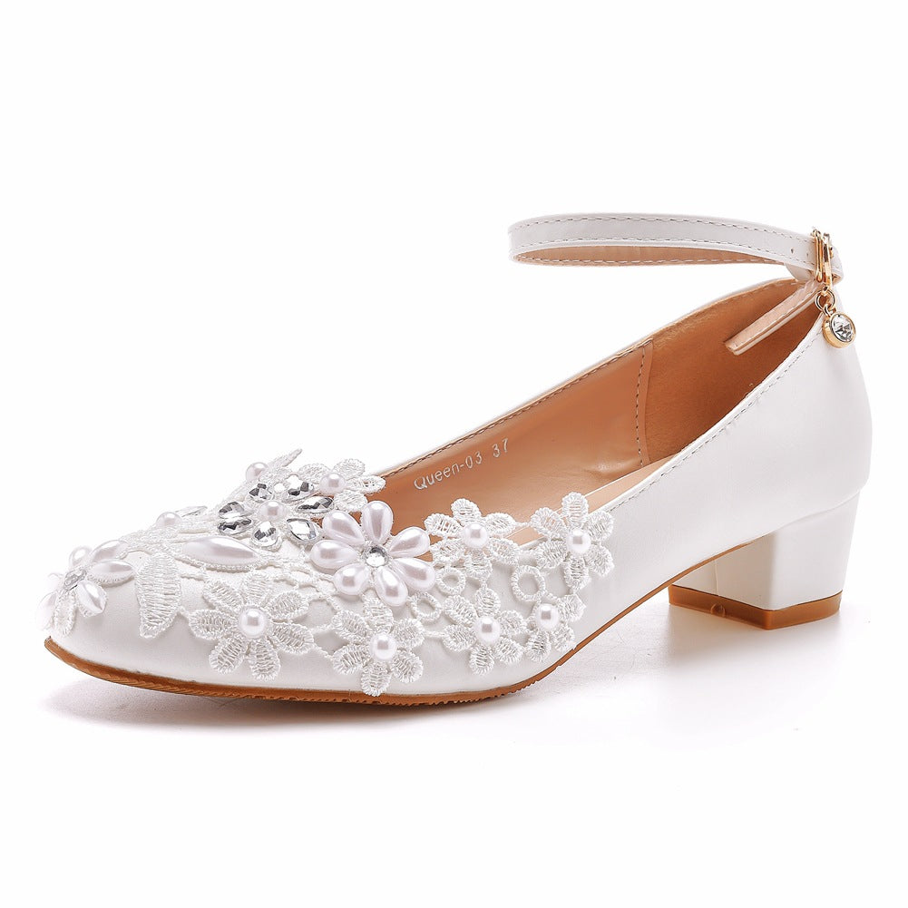 Bridal lace shoes