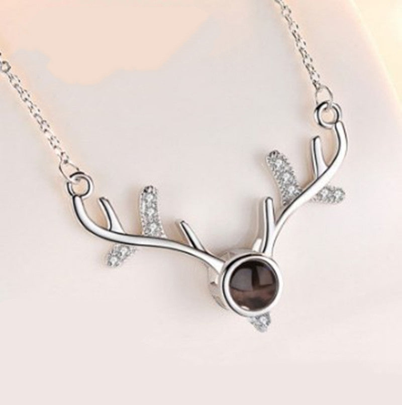 Decorated gift box with necklace