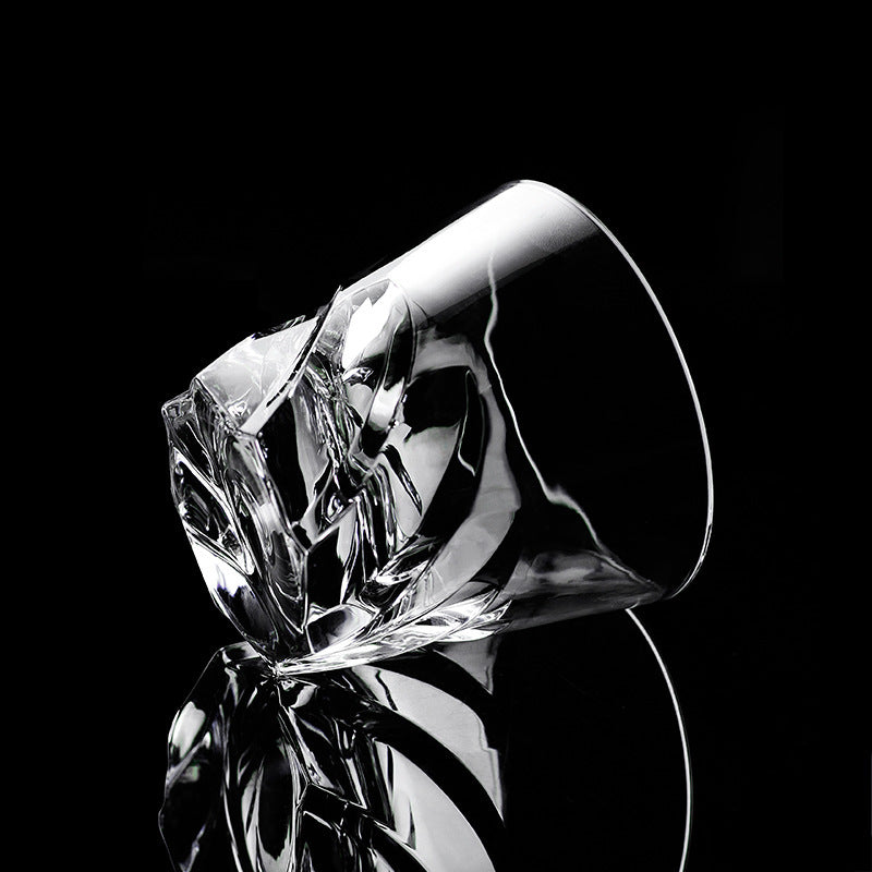 Whiskey glass set in wooden box