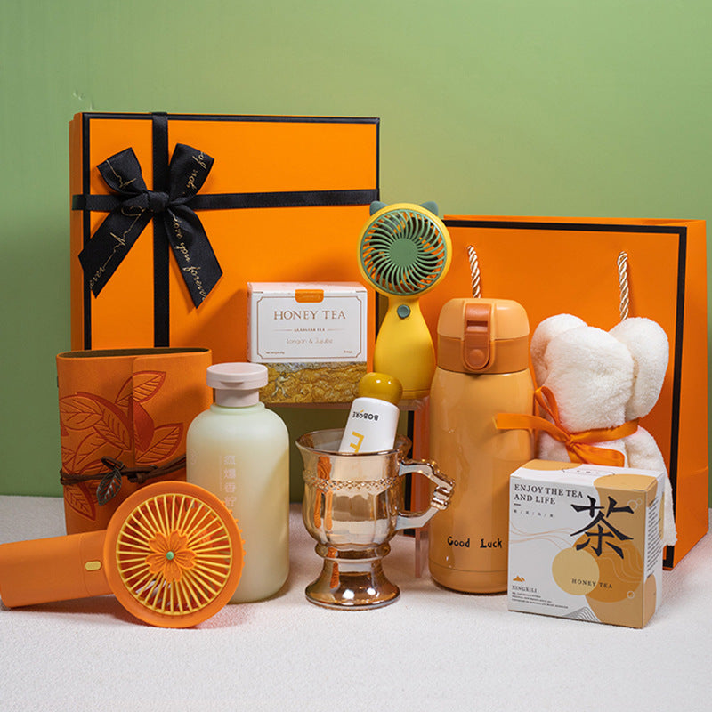 Premium gift set for newly married couple