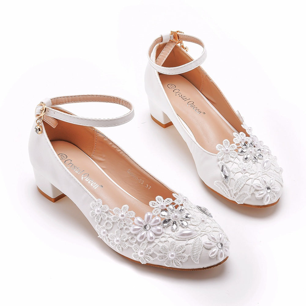 Bridal lace shoes